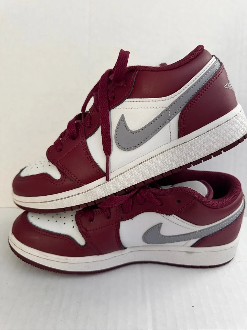 Nike kids low